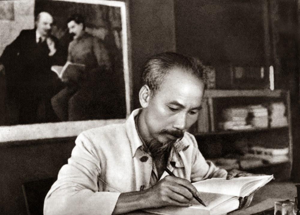 Rèn luyện phong cách công tác của người đứng đầu - Ảnh 1. Rèn luyện phong cách công tác của người đứng đầu - Ảnh 1.